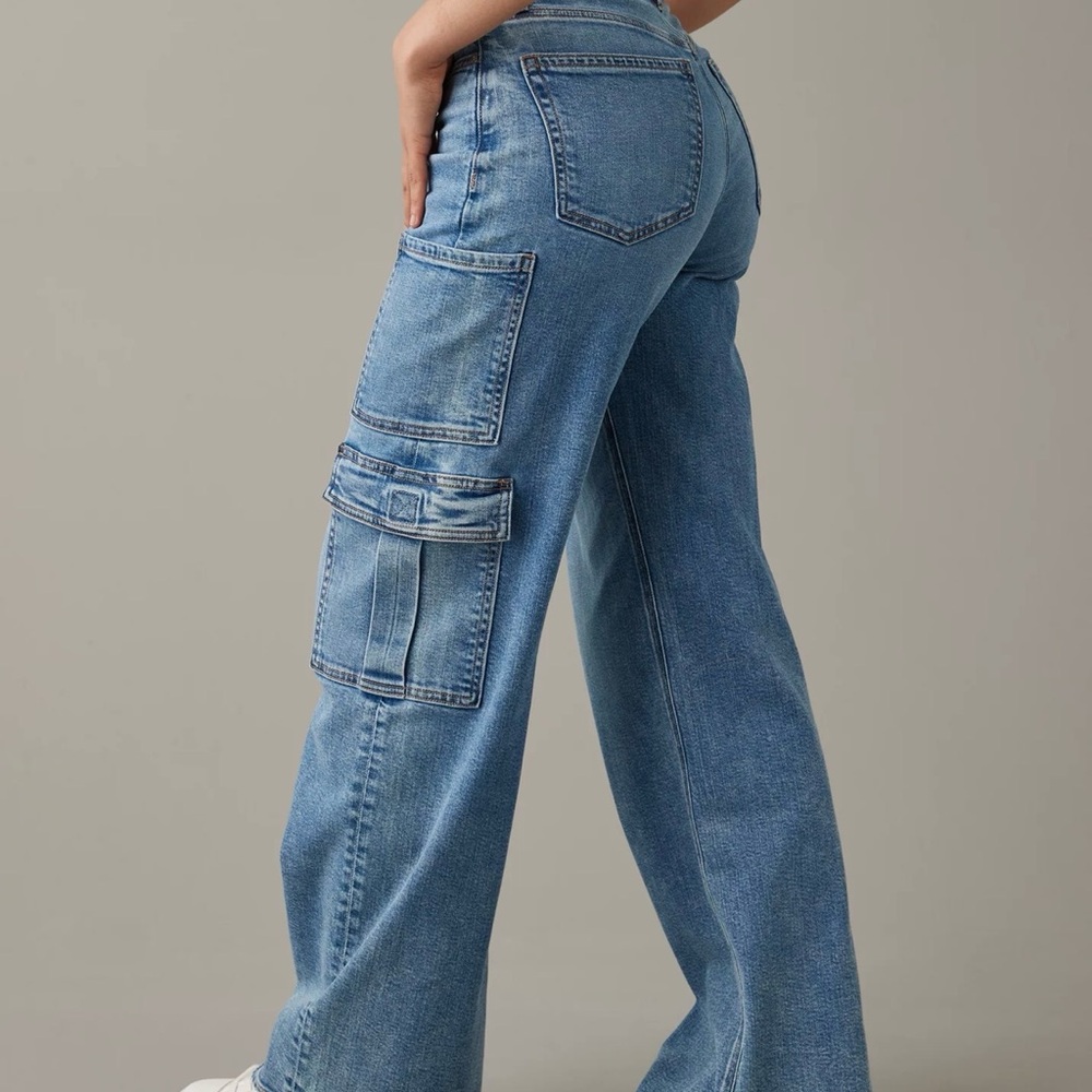 American Eagle Super High Waist Baggy Wide Leg Cargo Jeans - Size 00 Regular - Picture 7 of 8
